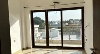 3 bhk 1700 Sqft Spacious Apartment For Sale in